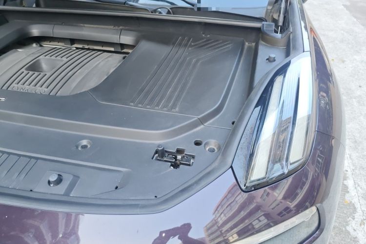 Used Lynk & Co 09 EM-P 2021 2.0T PHEV Ultra Six-Seater Engine Bay Left