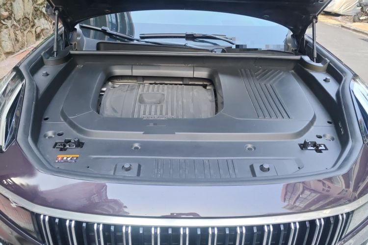 Used Lynk & Co 09 EM-P 2021 2.0T PHEV Ultra Six-Seater Engine Bay