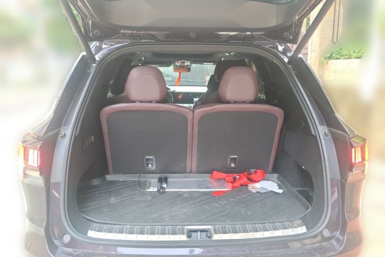 Used Lynk & Co 09 EM-P 2021 2.0T PHEV Ultra Six-Seater Trunk