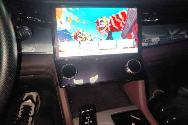 Used Lynk & Co 09 EM-P 2021 2.0T PHEV Ultra Six-Seater Audio And AC Panel