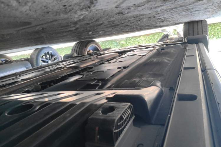 Used Lynk & Co 09 EM-P 2021 2.0T PHEV Ultra Six-Seater Chassis Rear Left