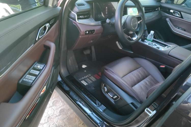 Used Lynk & Co 09 EM-P 2021 2.0T PHEV Ultra Six-Seater Driver Seat