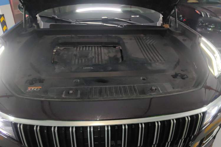 Used Lynk & Co 09 EM-P 2021 2.0T PHEV Ultra Six-Seater Engine Bay