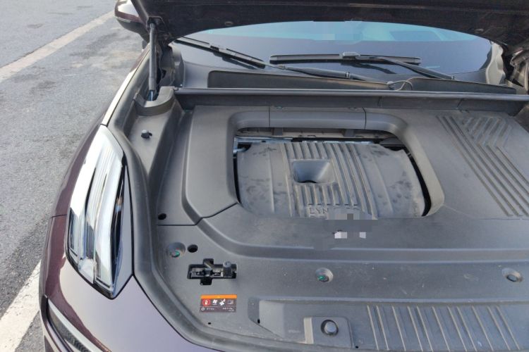 Used Lynk & Co 09 EM-P 2021 2.0T PHEV Ultra Six-Seater Engine Bay Right