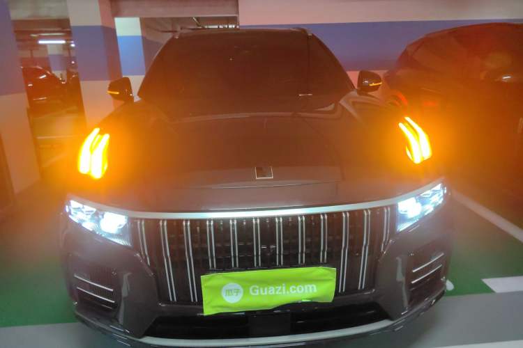 Used Lynk & Co 09 EM-P 2021 2.0T PHEV Ultra Six-Seater Front