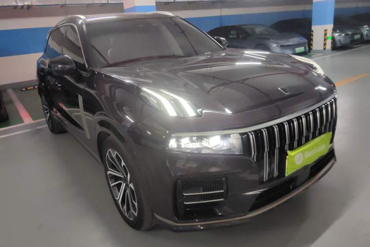 Used Lynk & Co 09 EM-P 2021 2.0T PHEV Ultra Six-Seater Front Right 45 Deg