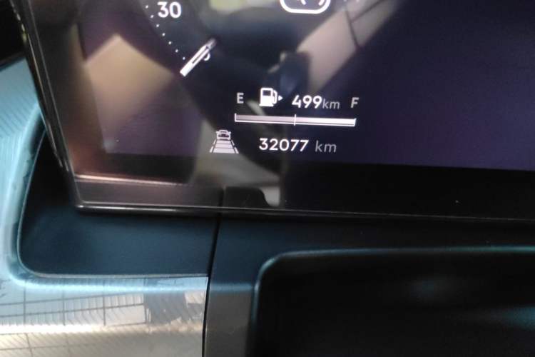 Used Lynk & Co 09 EM-P 2021 2.0T PHEV Ultra Six-Seater Odometer Close Up