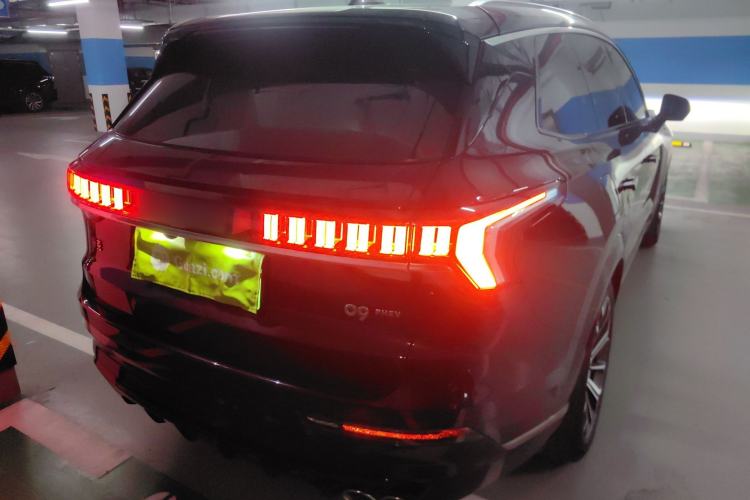 Used Lynk & Co 09 EM-P 2021 2.0T PHEV Ultra Six-Seater Rear Right 45 Deg