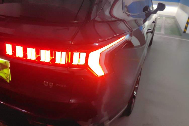 Used Lynk & Co 09 EM-P 2021 2.0T PHEV Ultra Six-Seater Right Rear Taillight