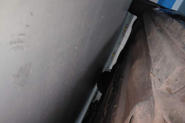 Used Lynk & Co 09 EM-P 2021 2.0T PHEV Ultra Six-Seater Right Side Sill