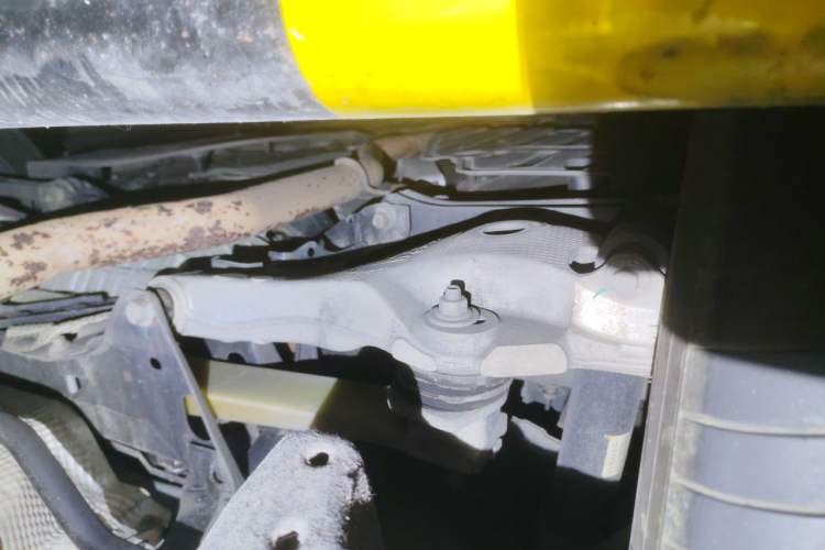 Used Lynk & Co 09 EM-P 2021 2.0T PHEV Halo Six-Seater Chassis Front Left