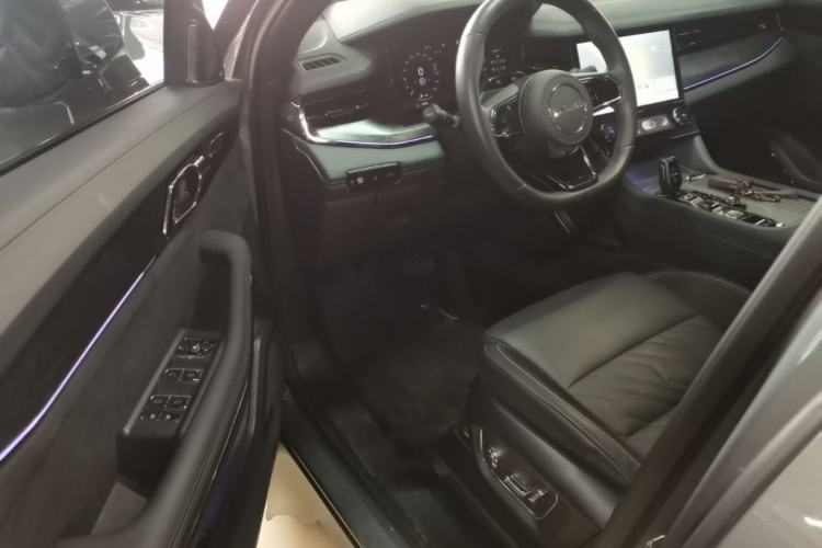 Used Lynk & Co 09 EM-P 2021 2.0T PHEV Halo Seven-Seater Driver Seat