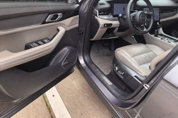 Used Lynk & Co 09 EM-P 2021 2.0T PHEV Pro Six-Seater Driver Seat