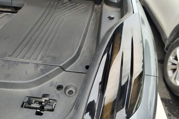 Used Lynk & Co 09 EM-P 2021 2.0T PHEV Halo Six-Seater Engine Bay Left