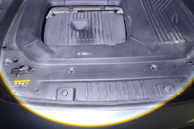 Used Lynk & Co 09 EM-P 2021 2.0T PHEV Halo Six-Seater Engine Bay
