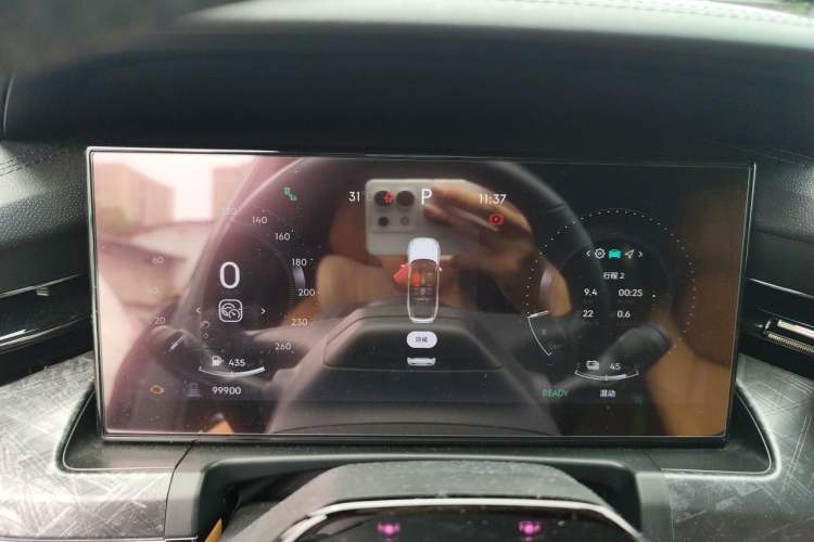 Used Lynk & Co 09 EM-P 2021 2.0T PHEV Halo Six-Seater Instrument Cluster