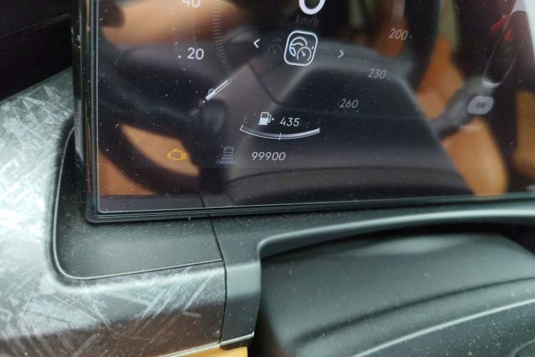 Used Lynk & Co 09 EM-P 2021 2.0T PHEV Halo Six-Seater Odometer Close Up