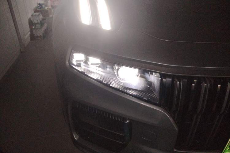Used Lynk & Co 09 EM-P 2021 2.0T PHEV Halo Six-Seater Right Front Headlight