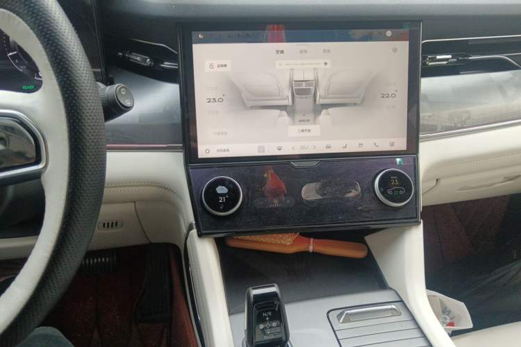 Used Lynk & Co 09 EM-P 2021 2.0T PHEV Ultra Six-Seater Audio And AC Panel