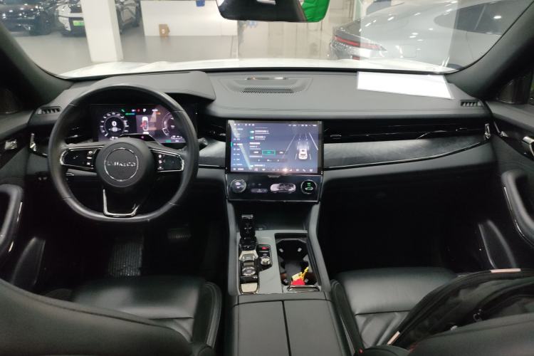 Used Lynk & Co 09 EM-P 2021 2.0T PHEV Halo Six-Seater Center Console