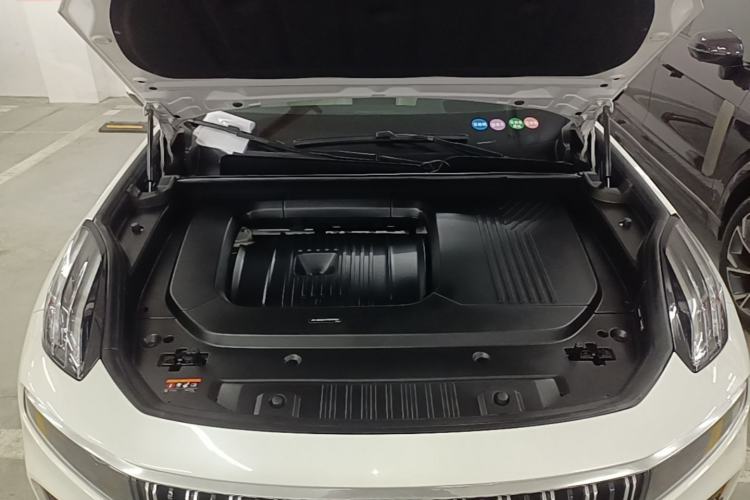 Used Lynk & Co 09 EM-P 2021 2.0T PHEV Ultra Six-Seater Engine Bay