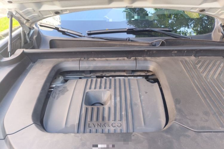 Used Lynk & Co 09 EM-P 2021 2.0T PHEV Halo Seven-Seater Engine Bay