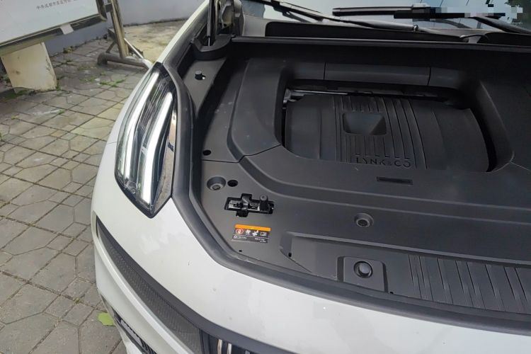 Used Lynk & Co 09 EM-P 2021 2.0T PHEV Halo Six-Seater Engine Bay Right