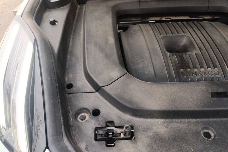 Used Lynk & Co 09 EM-P 2021 2.0T PHEV Ultra Six-Seater Engine Bay Right
