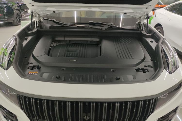 Used Lynk & Co 09 EM-P 2021 2.0T PHEV Halo Six-Seater Engine Bay