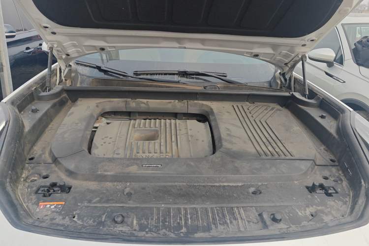Used Lynk & Co 09 EM-P 2021 2.0T PHEV Halo Seven-Seater Engine Bay