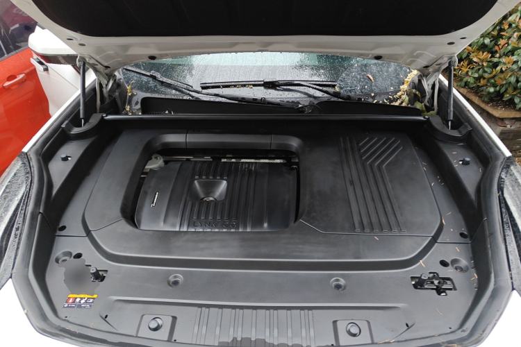 Used Lynk & Co 09 EM-P 2021 2.0T PHEV Halo Seven-Seater Engine Bay