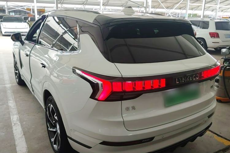 Used Lynk & Co 09 EM-P 2021 2.0T PHEV Halo Six-Seater Exterior 2