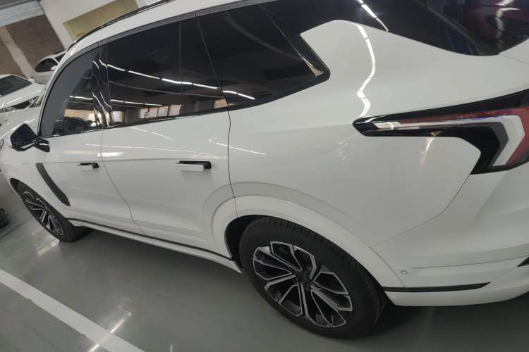 Used Lynk & Co 09 EM-P 2021 2.0T PHEV Halo Six-Seater Exterior 3