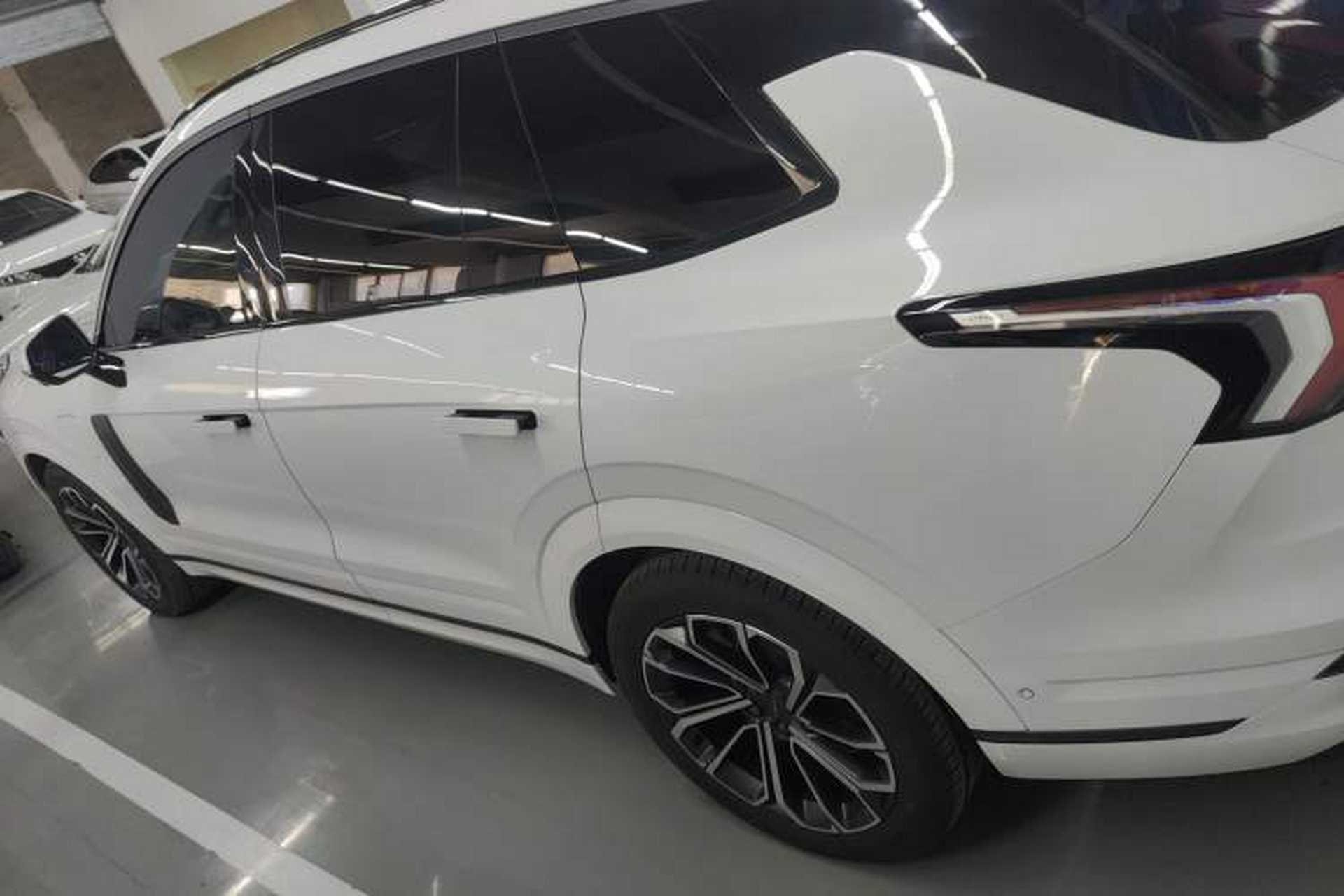 Used Lynk & Co 09 EM-P 2021 2.0T PHEV Halo Six-Seater Exterior 3