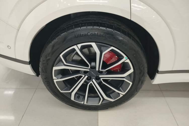 Used Lynk & Co 09 EM-P 2021 2.0T PHEV Halo Six-Seater Exterior 5