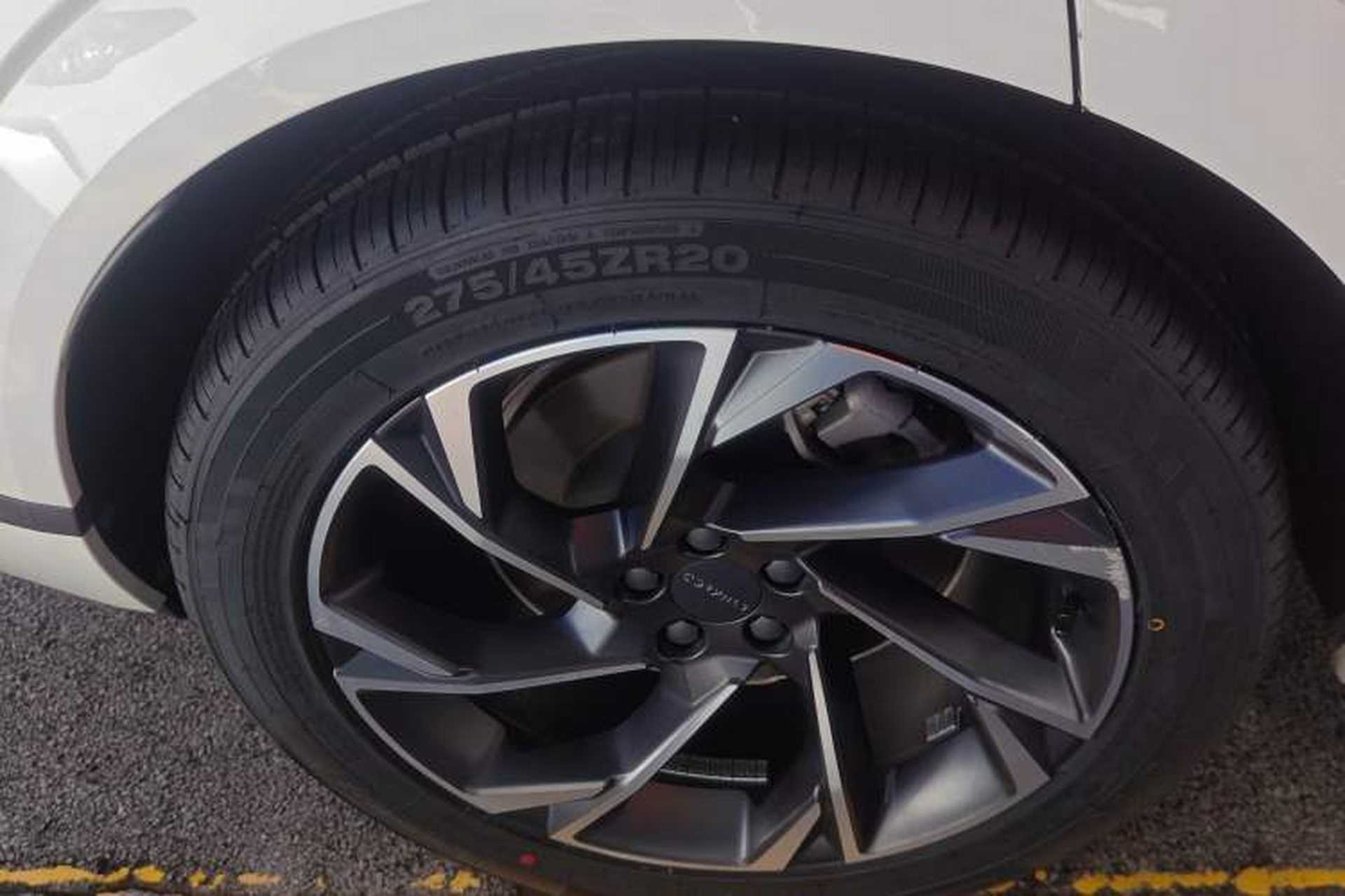 Used Lynk & Co 09 EM-P 2021 2.0T PHEV Halo Six-Seater Exterior 8