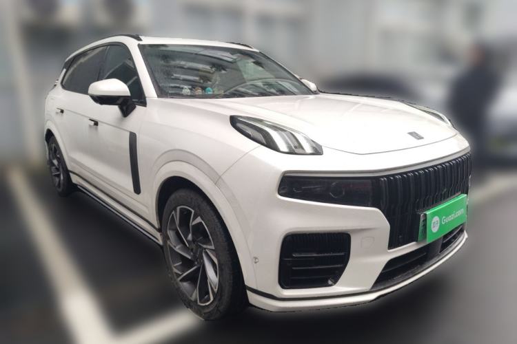 Used Lynk & Co 09 EM-P 2021 2.0T PHEV Halo Six-Seater Front Right 45 Deg