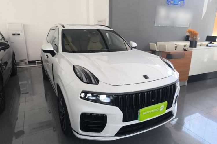 Used Lynk & Co 09 EM-P 2021 2.0T PHEV Halo Seven-Seater Front Right 45 Deg
