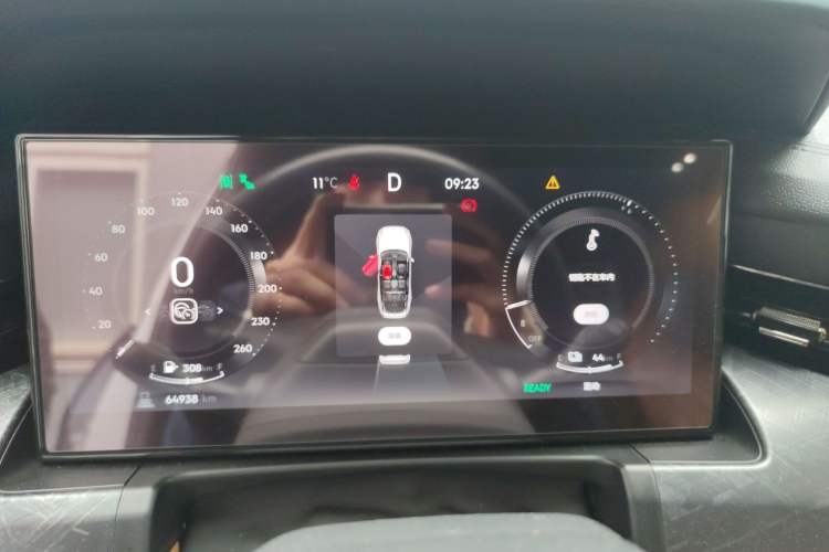 Used Lynk & Co 09 EM-P 2021 2.0T PHEV Halo Six-Seater Instrument Cluster