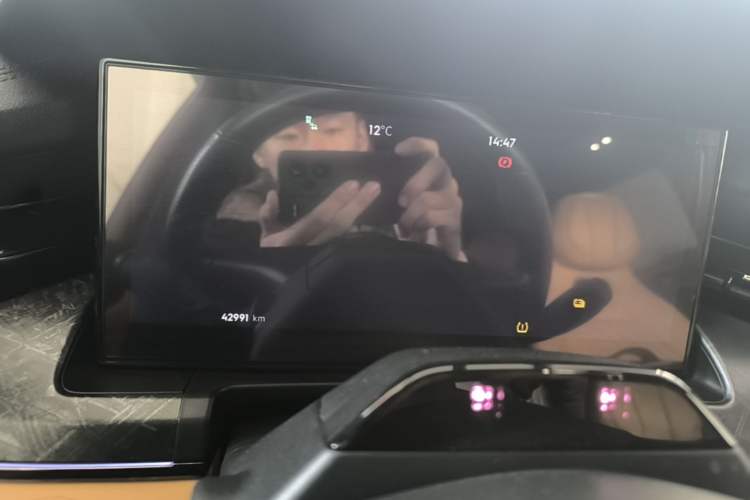 Used Lynk & Co 09 EM-P 2021 2.0T PHEV Halo Seven-Seater Instrument Cluster