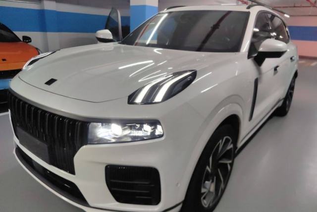 Ojetý Lynk & Co 09 EM-P 2021 2.0T PHEV Halo Six-Seater