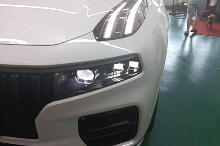Used Lynk & Co 09 EM-P 2021 2.0T PHEV Halo Six-Seater Left Front Headlight