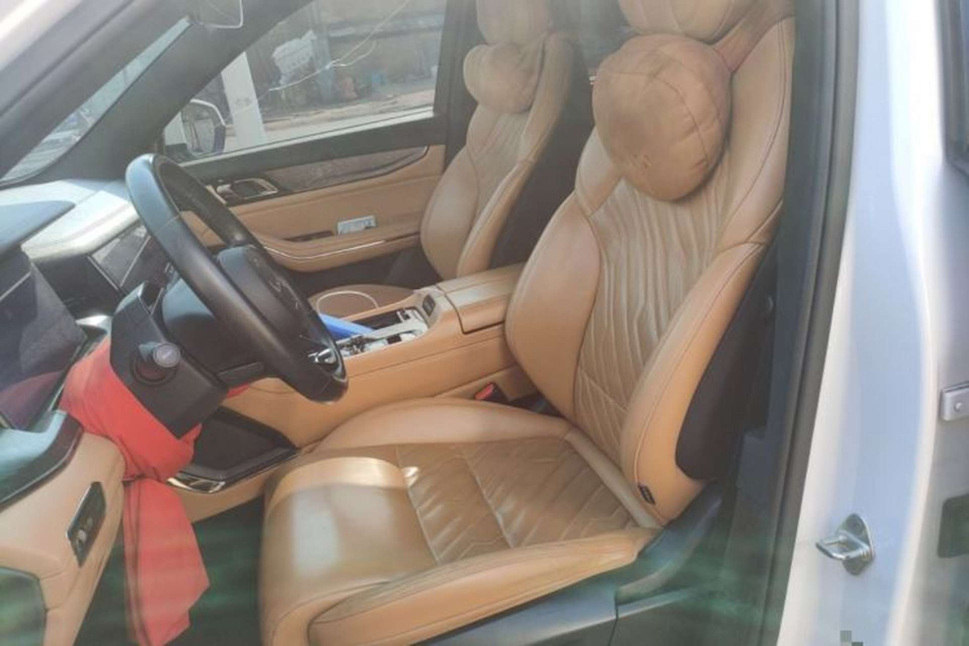 Used Lynk & Co 09 EM-P 2021 2.0T PHEV Halo Six-Seater Left Front Seat