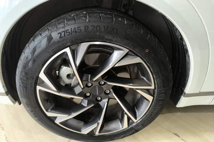 Used Lynk & Co 09 EM-P 2021 2.0T PHEV Ultra Six-Seater Left Front Wheel Hub