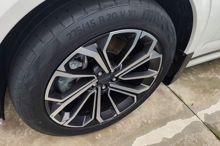 Used Lynk & Co 09 EM-P 2021 2.0T PHEV Halo Seven-Seater Left Front Wheel Hub
