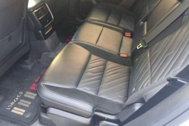 Used Lynk & Co 09 EM-P 2021 2.0T PHEV Halo Seven-Seater Left Rear Seat
