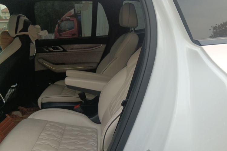 Used Lynk & Co 09 EM-P 2021 2.0T PHEV Ultra Six-Seater Left Rear Seat