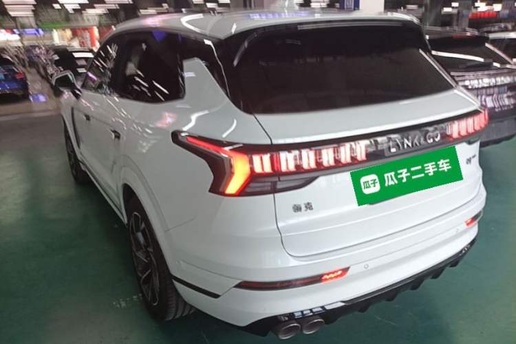 Used Lynk & Co 09 EM-P 2021 2.0T PHEV Halo Six-Seater Rear Left 45 Deg