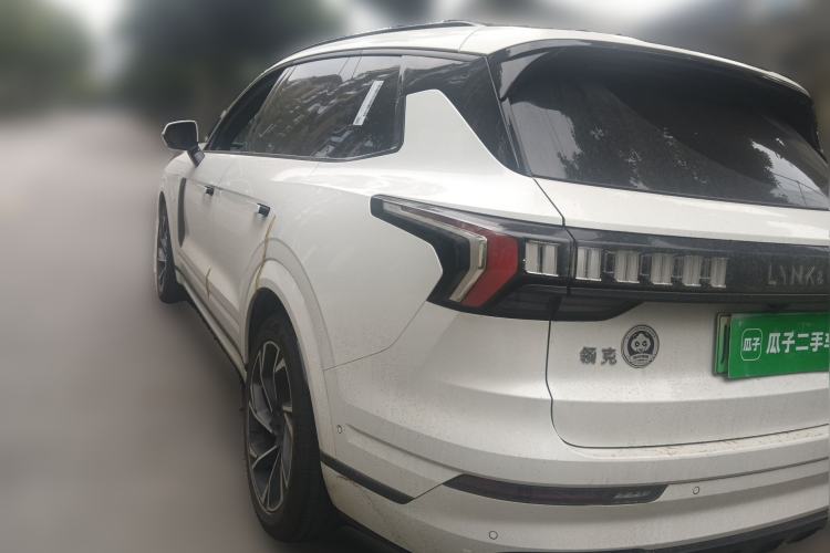 Used Lynk & Co 09 EM-P 2021 2.0T PHEV Halo Six-Seater Rear Left 45 Deg