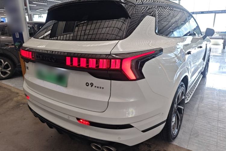 Used Lynk & Co 09 EM-P 2021 2.0T PHEV Ultra Six-Seater Rear Right 45 Deg